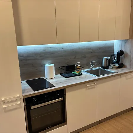 Apartman Geneva: A Charming Patio With Private Parking! Szófia